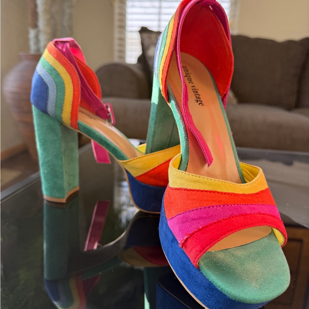 Unique Vintage Multicolor Striped Heels - Picture 2 of 7